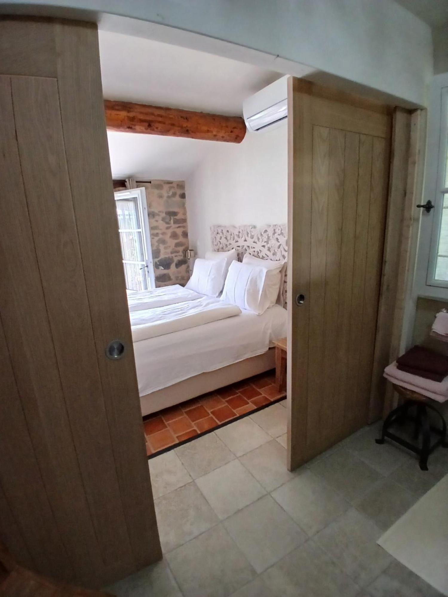 Mas Tulipe De Soie Bed & Breakfast Bevons ภายนอก รูปภาพ